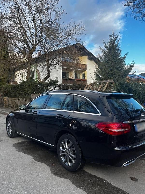 Gebraucht Mercedes C200 184 PS (135 kW) 2017 Schwarz Kombi