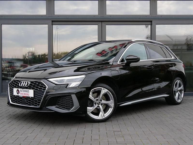 Schwarz Gebraucht 2021 Audi A3 e-tron S-Line Kleinwagen | 24.300 € (Fairer Preis) - Bild 1/4
