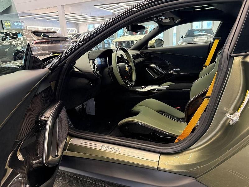 Nouă Ferrari 12 Cilindri 830 CP (610 kW) 2025 Other Coupe