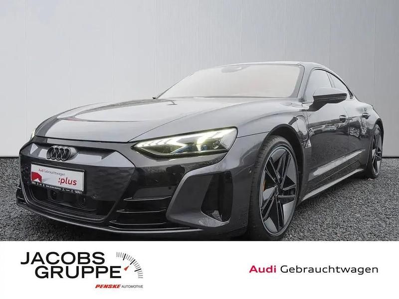 Grau Gebraucht 2023 Audi e-tron GT quattro Ambiente Limousine | 81.879 € (Teuer) - Bild 1/4
