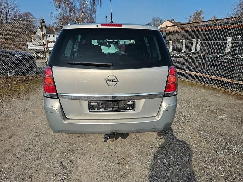 Gebraucht Opel Zafira Edition 140 PS (102 kW) 2007 Grau Van / Kleinbus