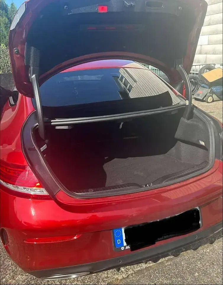 Gebraucht Mercedes C200 Sport Edition 163 PS (119 kW) 2017 Rot Coupé