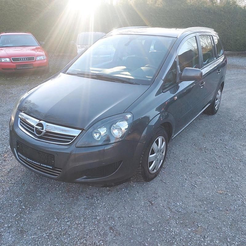 Gebraucht Opel Zafira 115 PS (84 kW) 2012 Grau Van / Kleinbus