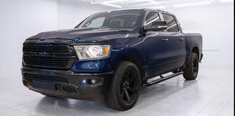 Blau Gebraucht 2019 Dodge Ram Abholung | 36.450 € (Teuer) - Bild 1/4