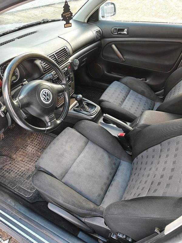 Gebraucht VW Passat 131 PS (96 kW) 2001 Kombi