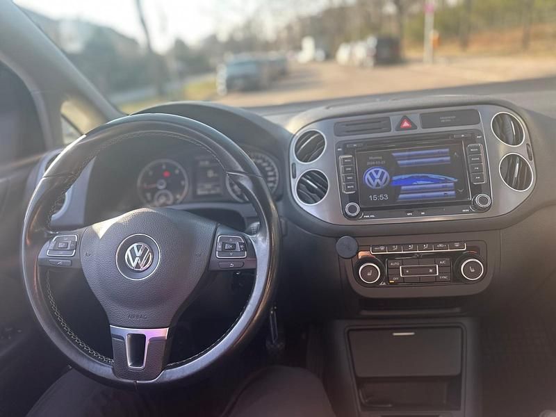 Gebraucht VW Golf VII Match 105 PS (77 kW) 2012 Blau Limousine