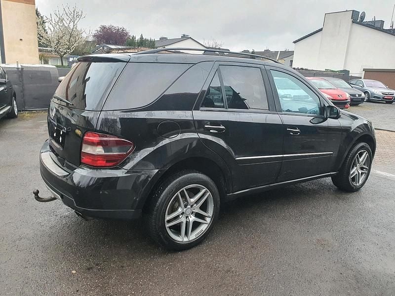Gebraucht Mercedes ML320 224 PS (164 kW) 2006 SUV