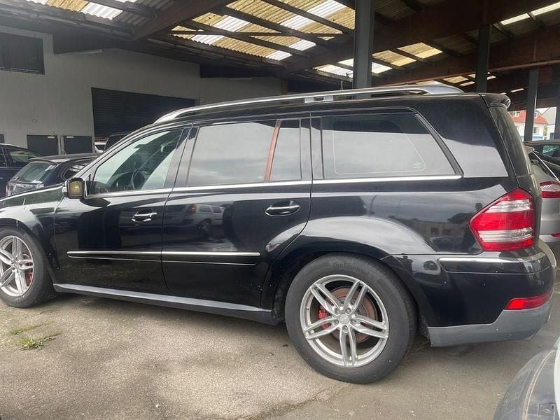 Gebraucht Mercedes GL320 224 PS (164 kW) 2008 Schwarz SUV