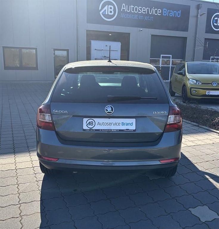 Gebraucht Skoda Rapid Clever 110 PS (80 kW) 2019 Grau Kleinwagen