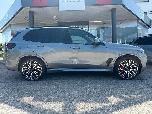 Gebraucht BMW X5 M Sport 298 PS (219 kW) 2025 Grau SUV