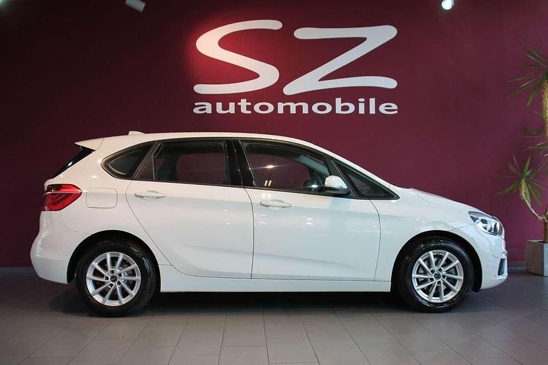 Alpinweiss iii Gebraucht 2017 BMW 216 Van / Kleinbus | 9.850 € (Guter Preis) - Bild 1/4