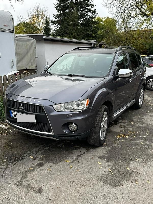 Gebraucht Mitsubishi Outlander 156 PS (114 kW) 2010 Grau SUV