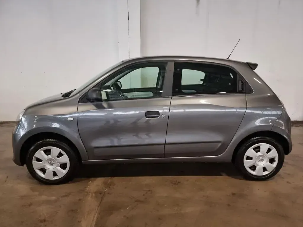 Gebraucht Renault Twingo Life 69 PS (50 kW) 2018 Lunar grey Kleinwagen