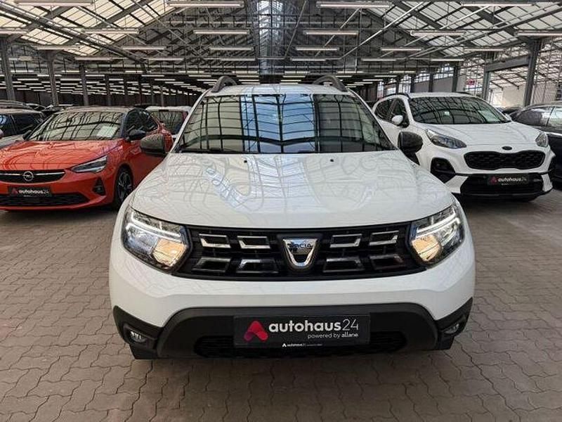 Gebraucht Dacia Duster Comfort 91 PS (66 kW) 2022 Weiß SUV