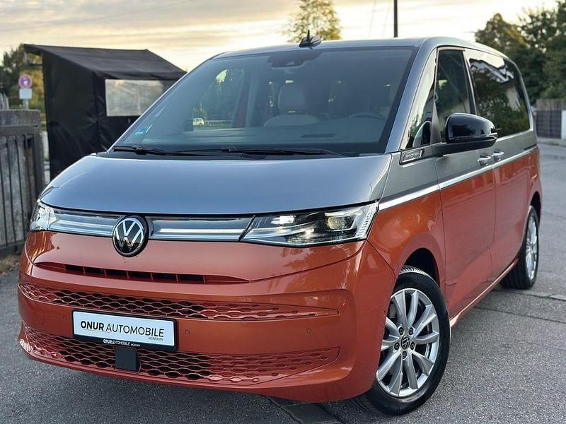 Gebraucht VW Multivan Style 150 PS (110 kW) 2024 Silber Van