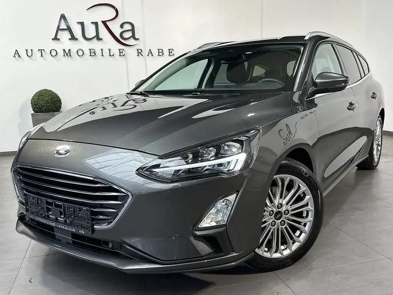 Grau Gebraucht 2021 Ford Focus Titanium Kombi | 19.749 € (Superpreis) - Bild 1/4