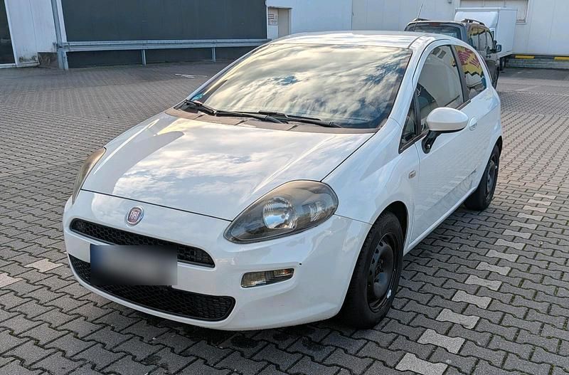 Weiß Gebraucht 2012 Fiat Punto Kleinwagen | 1.999 € (Superpreis) - Bild 1/4