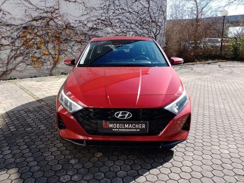Gebraucht Hyundai i20 101 PS (74 kW) 2024 Rot Kleinwagen