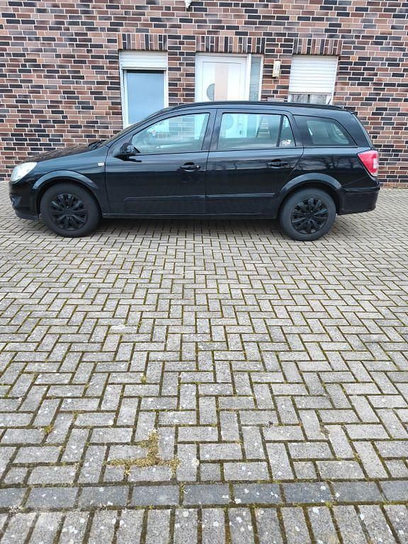Gebraucht Opel Astra 110 PS (80 kW) 2007 Schwarz Limousine