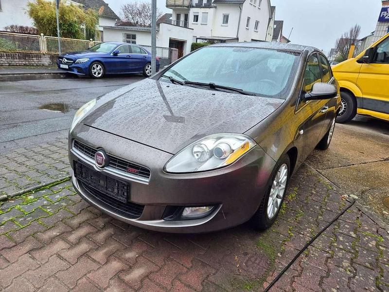 Gebraucht Fiat Bravo Emotion 150 PS (110 kW) 2007 Braunmetallic Kleinwagen