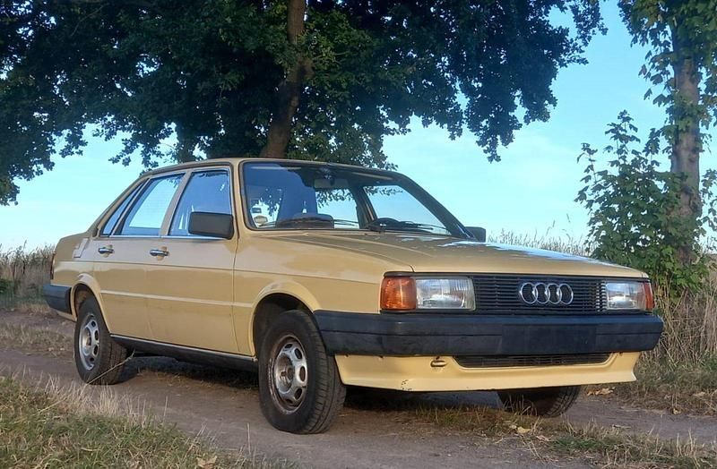 Gelb Gebraucht 1985 Audi 80 Limousine | 2.800 € - Bild 1/4