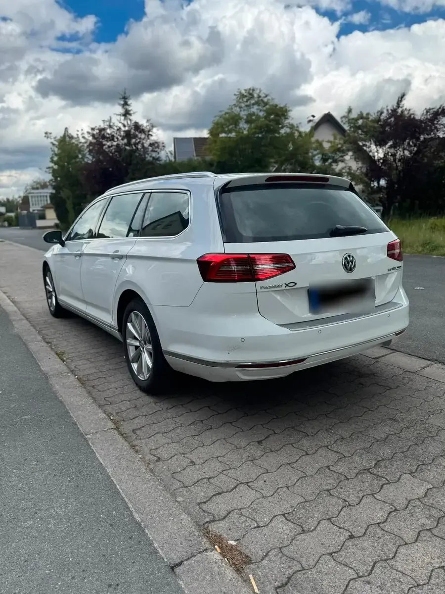 Używany VW Passat 150 KM (110 kW) 2015 Biały Kombi