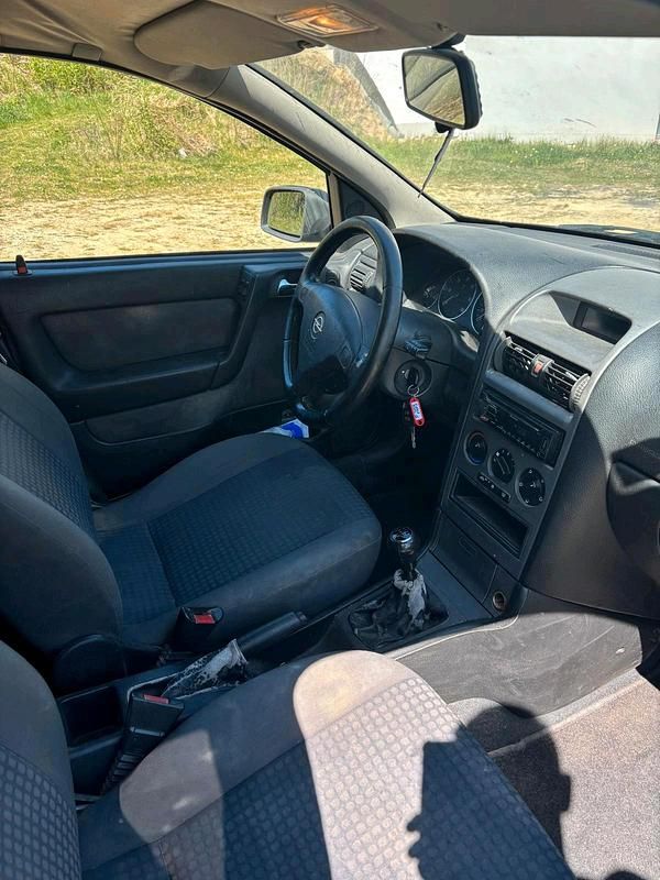Usata Opel Astra 82 CV (60 kW) 2004 Nero Station wagon
