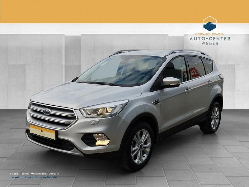 Gebraucht Ford Kuga Titanium 150 PS (110 kW) 2018 Silber SUV