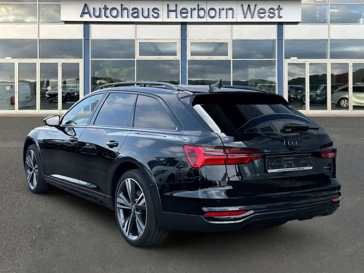Gebraucht Audi A6 Allroad Sport 344 PS (253 kW) 2022 Schwarz Kombi