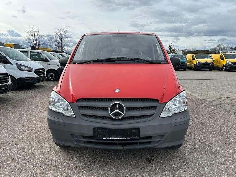 Second-hand Mercedes Vito 136 CP (100 kW) 2010 Roșu Van
