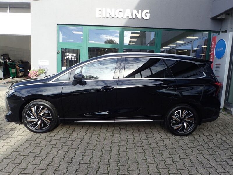 Neu DFSK Forthing 4 177 PS (130 kW) 2025 Schwarz Van / Kleinbus