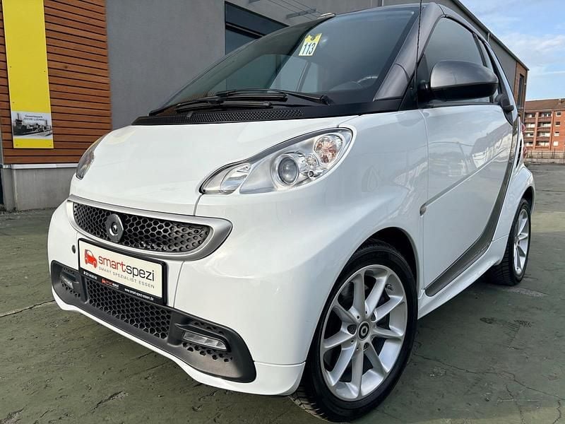 Gebraucht Smart ForTwo Cabrio 71 PS (52 kW) 2014 Weiß Cabrio
