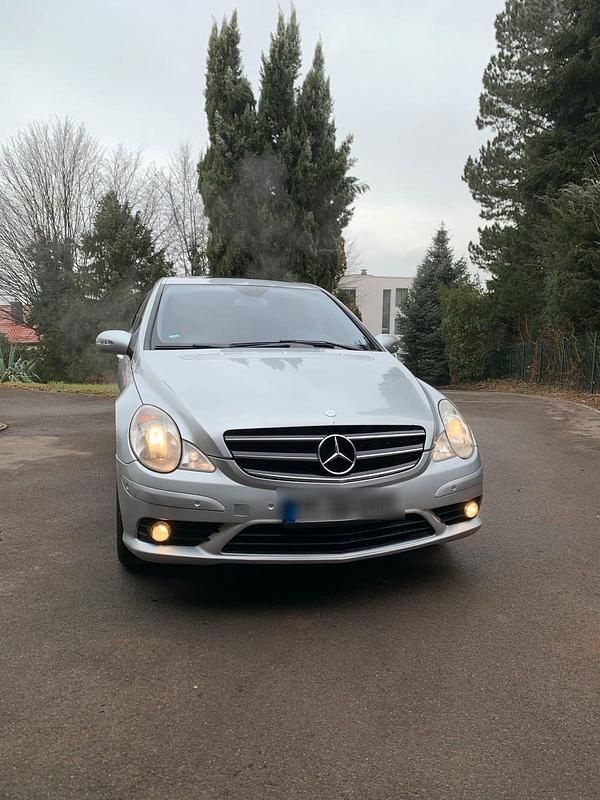Silber Gebraucht 2008 Mercedes R280 Van / Kleinbus | 4.700 € (Fairer Preis) - Bild 1/4