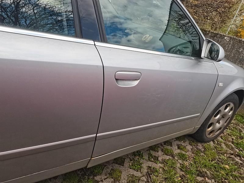 Gebraucht Audi A4 130 PS (95 kW) 2004 Silber Kombi