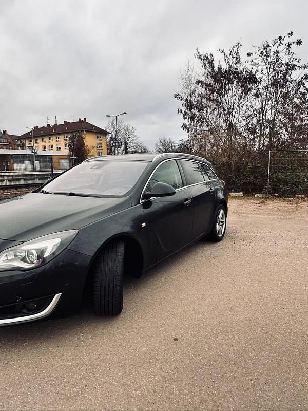 Gebraucht Opel Insignia 170 PS (125 kW) 2015 Kombi