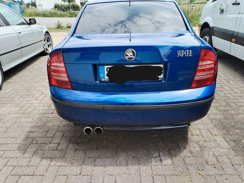Blau Gebraucht 2004 Skoda Superb Limousine | 1.700 € (Fairer Preis) - Bild 1/4