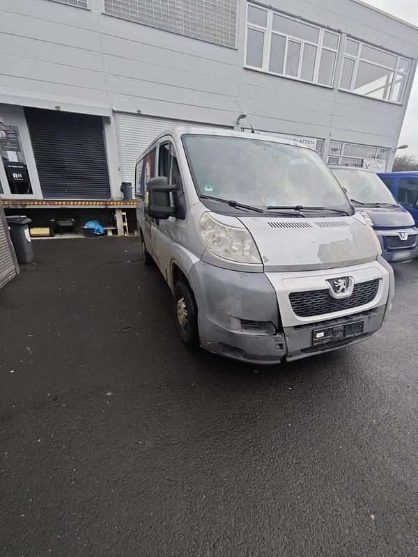 Gebraucht Peugeot Boxer 100 PS (73 kW) 2007 Silber Van