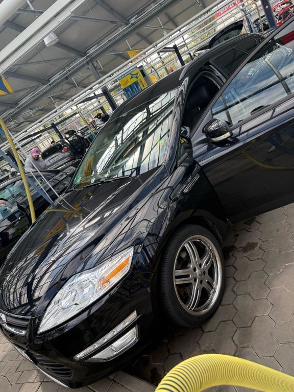 Schwarz Gebraucht 2012 Ford Mondeo Champions Edition Limousine | 5.500 € (Guter Preis) - Bild 1/4