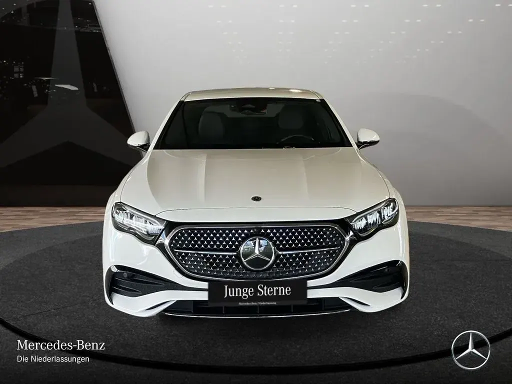 Used Mercedes E300 Advanced 197 HP (144 kW) 2025 White Sedan