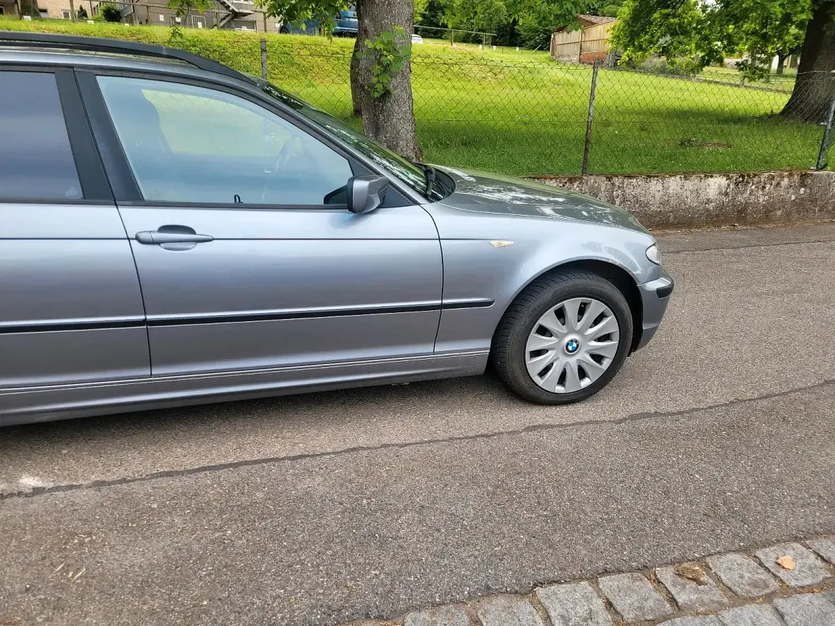 Gebraucht BMW 316 116 PS (85 kW) 2003 Silber Kombi
