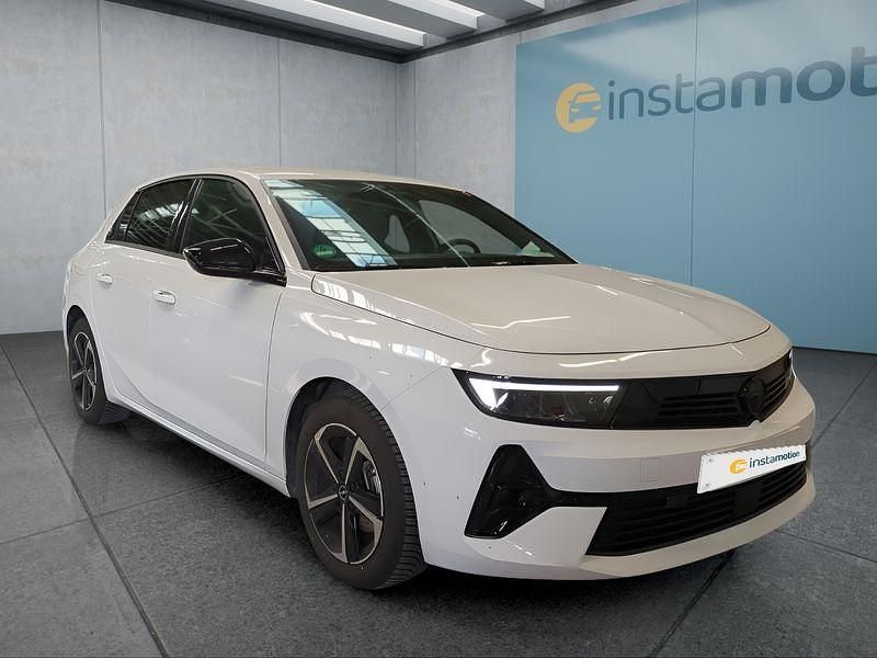 Gebraucht Opel Astra 131 PS (96 kW) 2024 Weiß Limousine