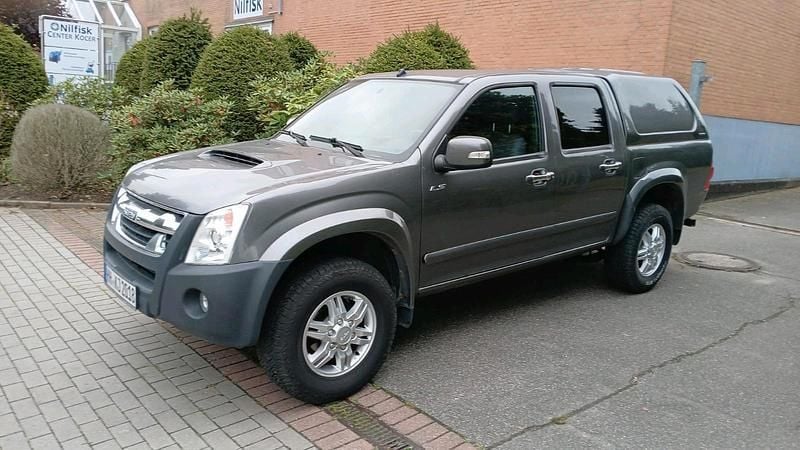 Grau Gebraucht 2011 Isuzu D-Max Abholung | 10.200 € (Fairer Preis) - Bild 1/4