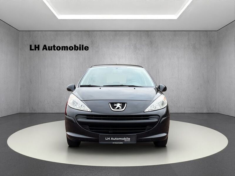 Schwarz Gebraucht 2006 Peugeot 207 Tendance Limousine | 3.990 € - Bild 1/4