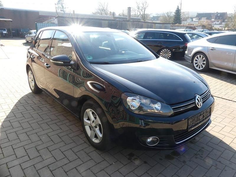 Gebraucht VW Golf VII Style 105 PS (77 kW) 2012 Schwarz Limousine