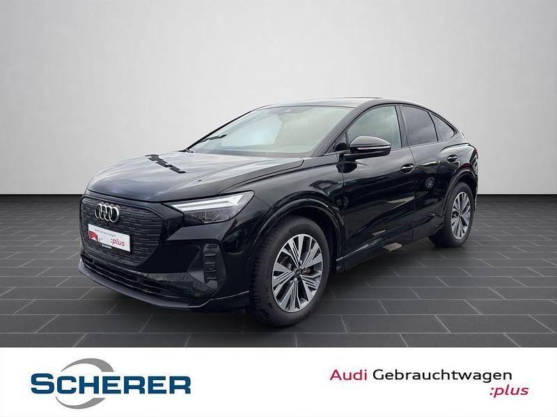 Mythosschwarz metallic Gebraucht 2022 Audi Q4 Sportback e-tron Advanced SUV | 25.900 € (Fairer Preis) - Bild 1/4