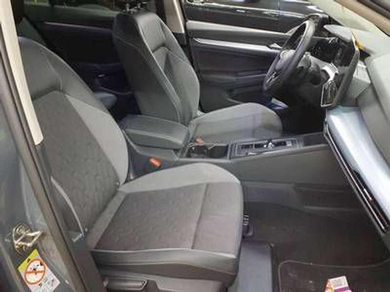 Gebraucht VW Golf VIII Goal 150 PS (110 kW) 2025 Grau Limousine