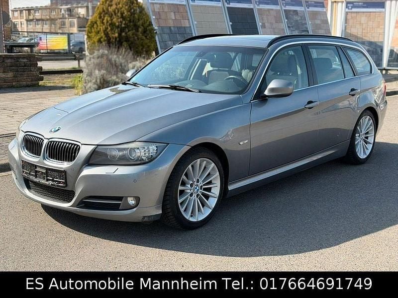 Gebraucht BMW 320 Sport Line 184 PS (135 kW) 2012 Grau Kombi