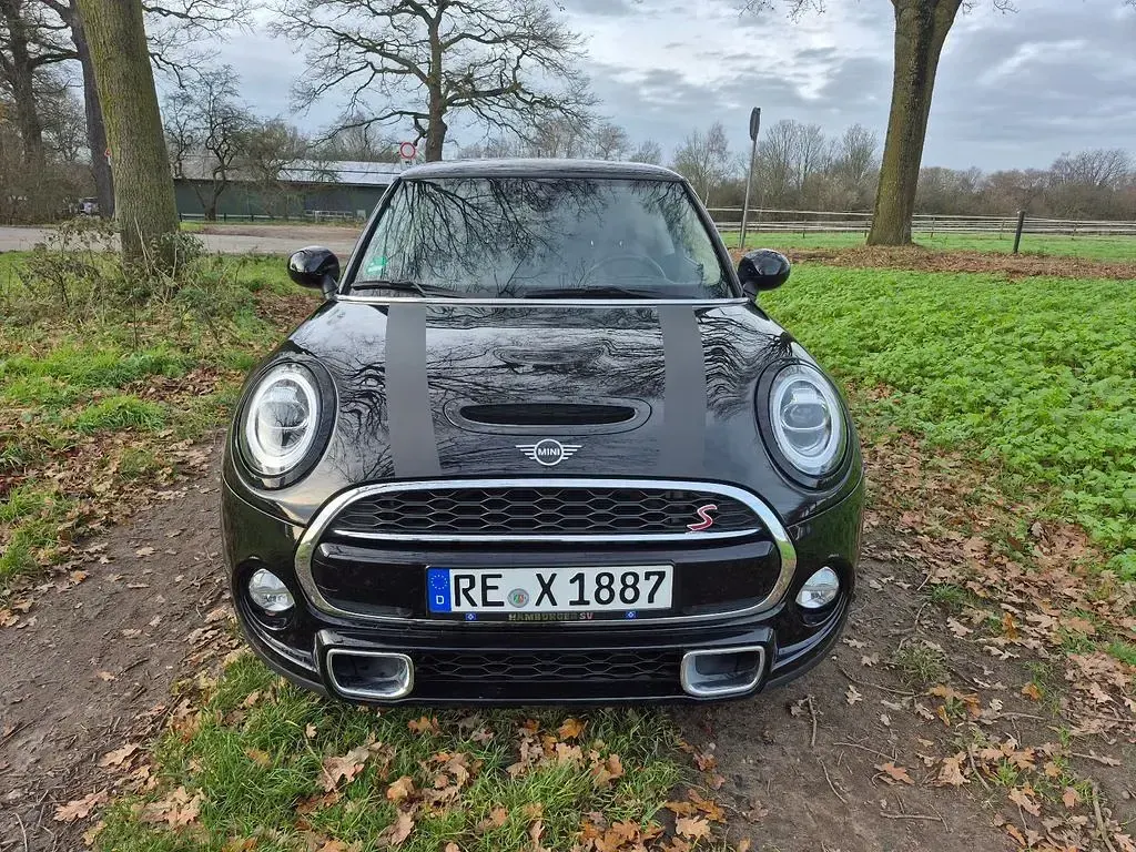 Używany Mini Cooper S 192 KM (141 kW) 2019 Czarny Hatchback