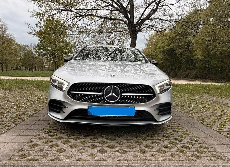 Gebraucht Mercedes A200 AMG 163 PS (119 kW) 2022 Silber Limousine