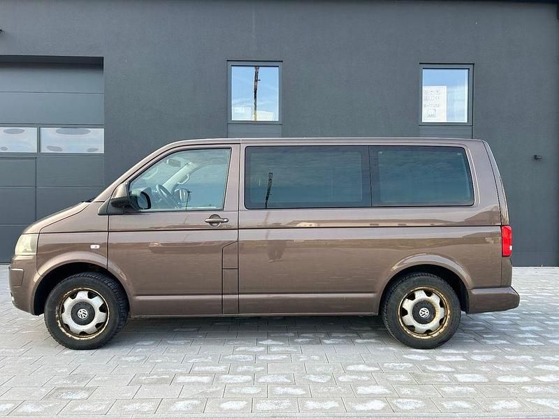 Second-hand VW T5 140 CP (102 kW) 2011 Maro Van